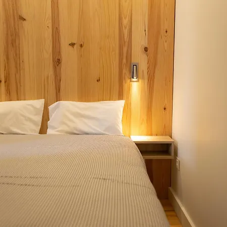 Le Bercail Bed & Breakfast Lacaze